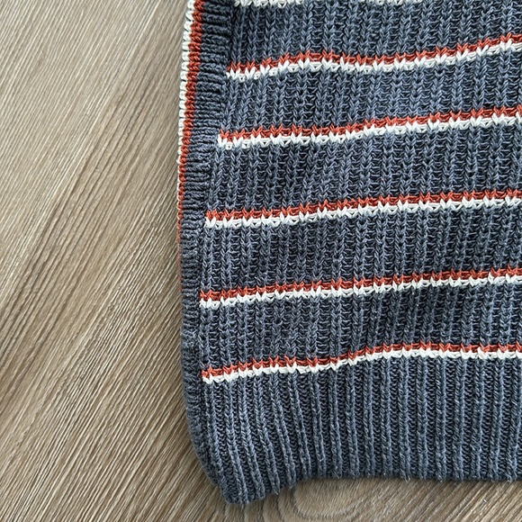 Knit Top - Picture 5 of 6